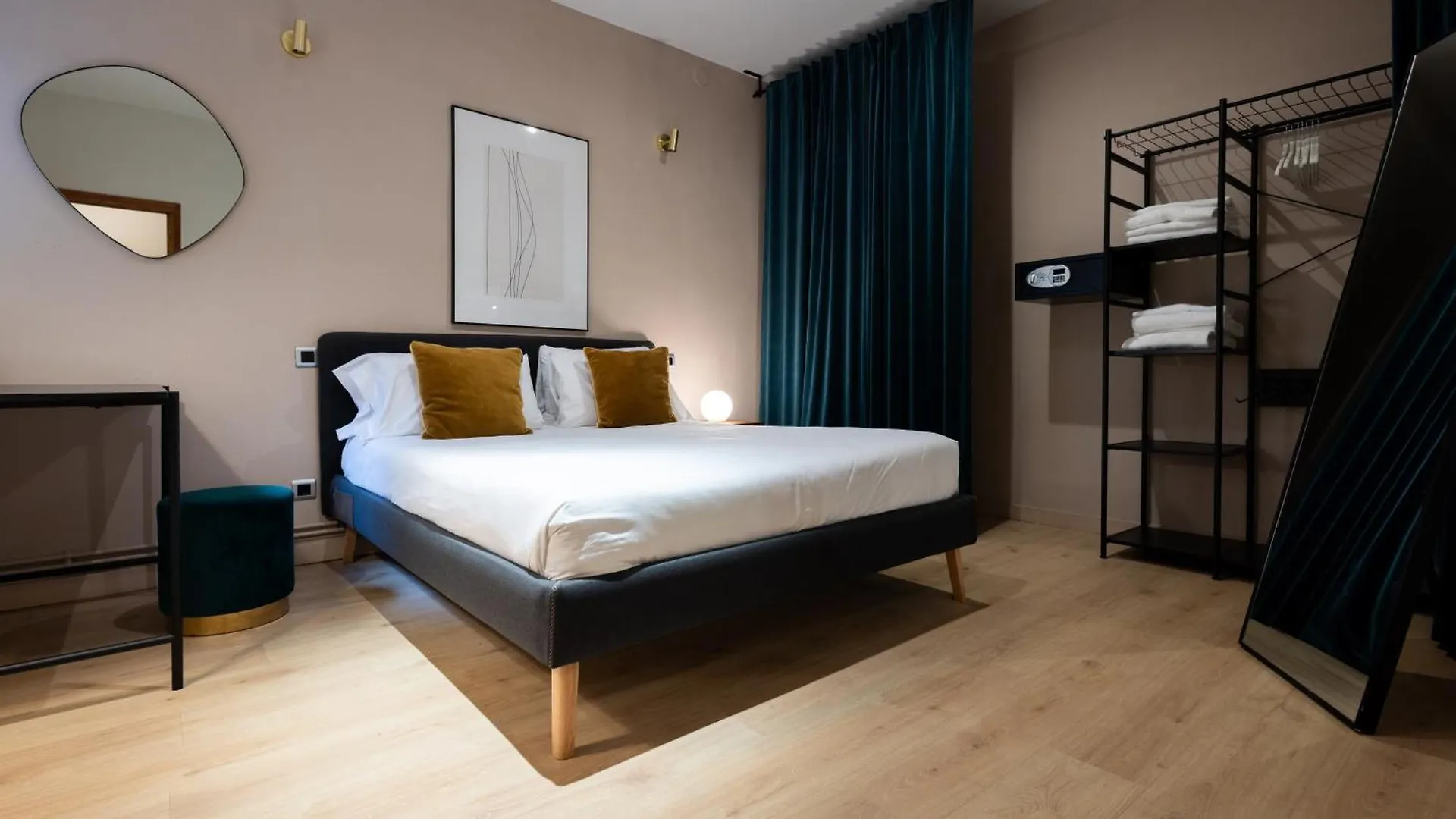 Stay U-Nique Apartment Gran Via IV برشلونة